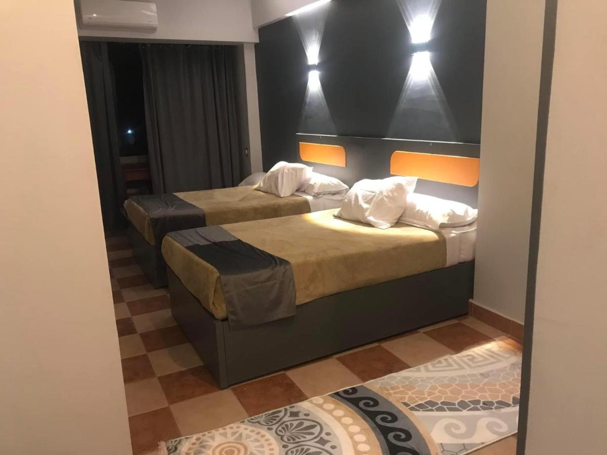 Qinā Royal Hotel المظهر الخارجي الصورة