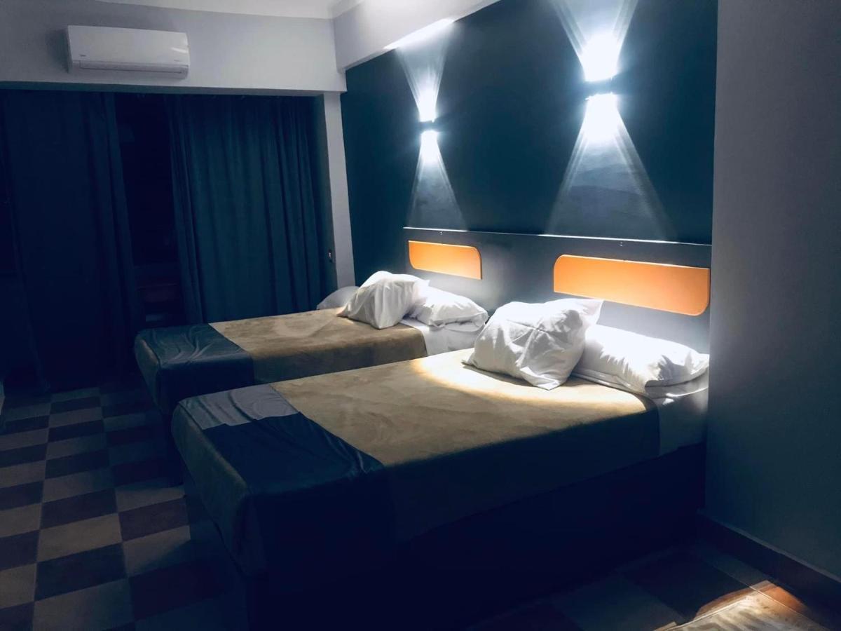 Qinā Royal Hotel المظهر الخارجي الصورة